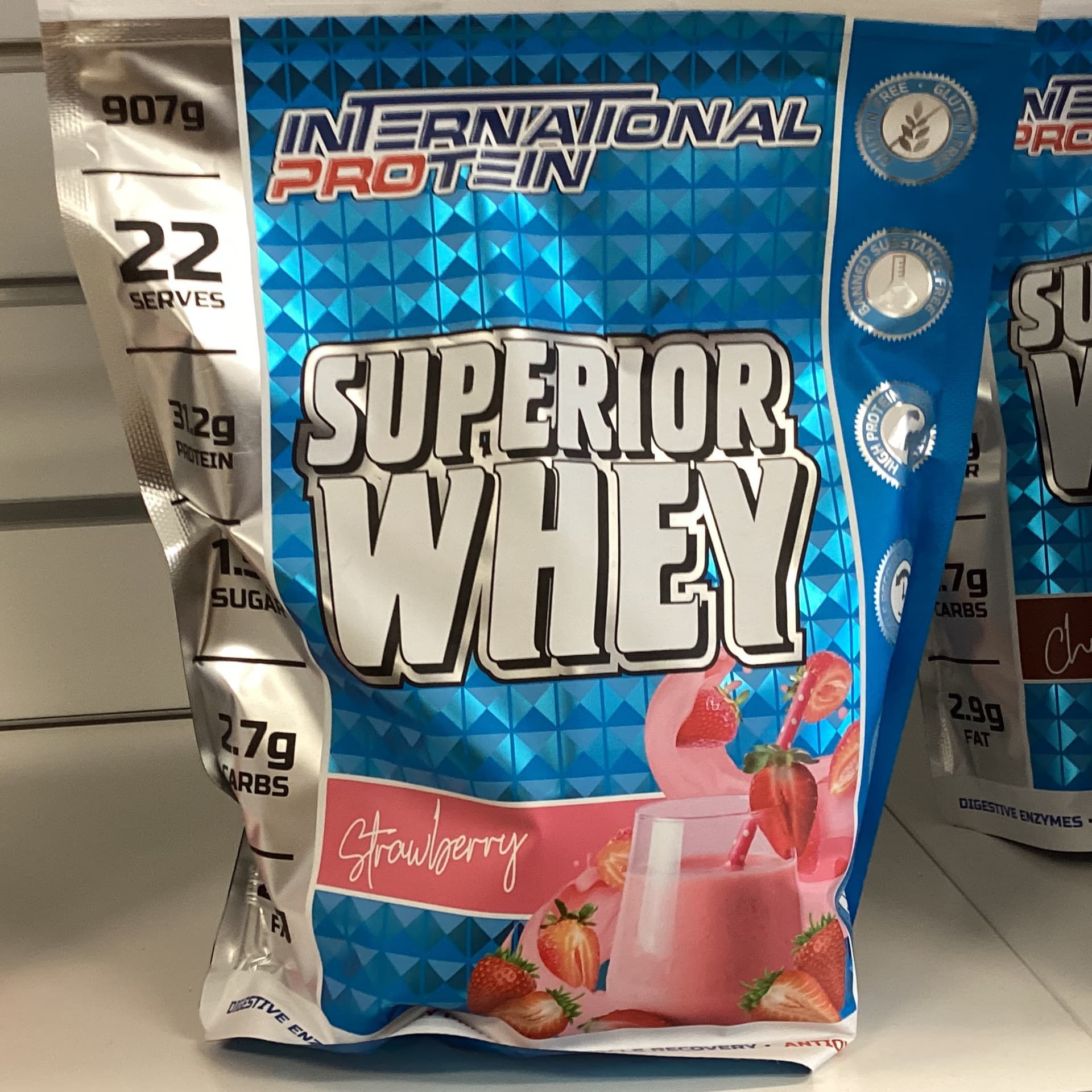 International protein superior whey 907g Strawberry